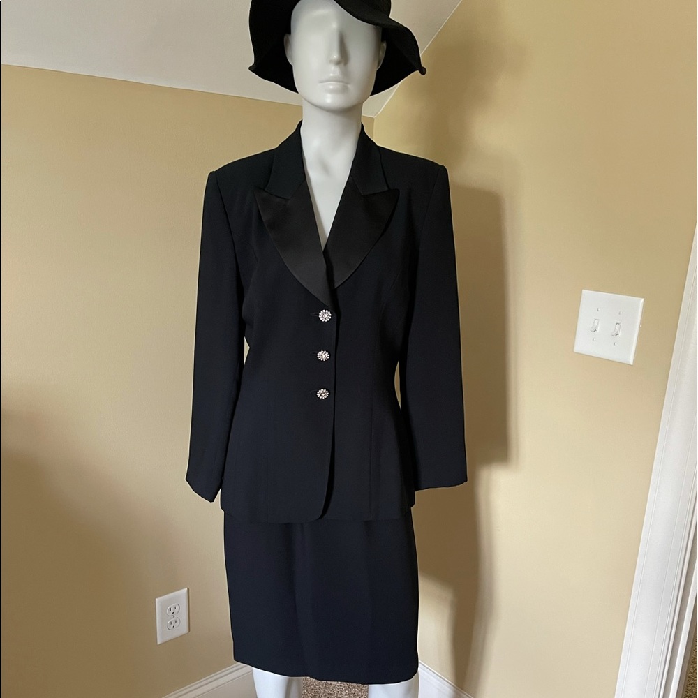 Vintage Albert Nipon Evening 3 Pc Tuxedo Suit - image 1